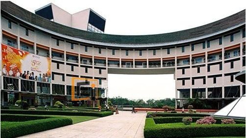 新加坡TMC学院,新加坡私立大学